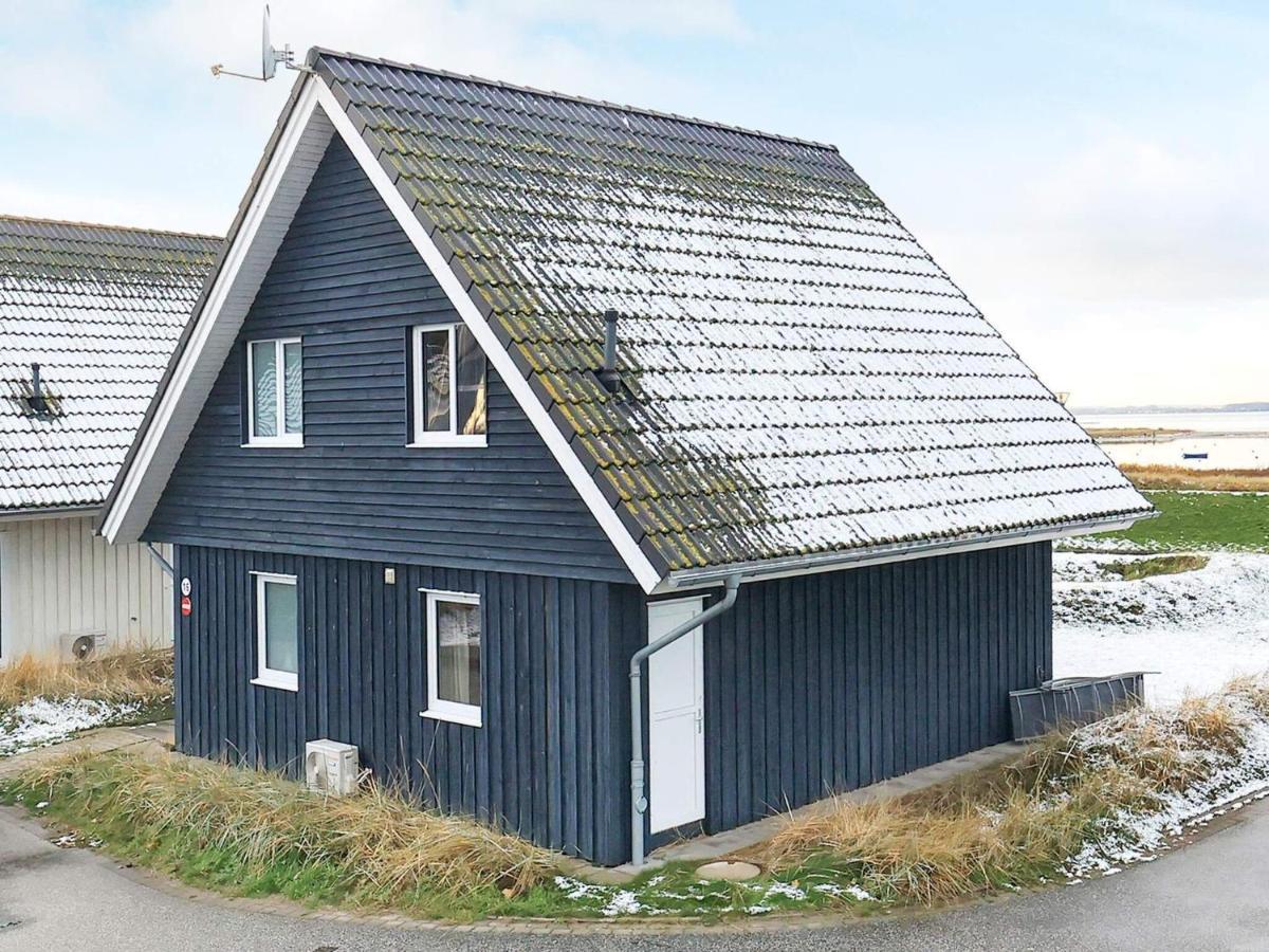 8 Person Holiday Home In Wendtorf Eksteriør bilde