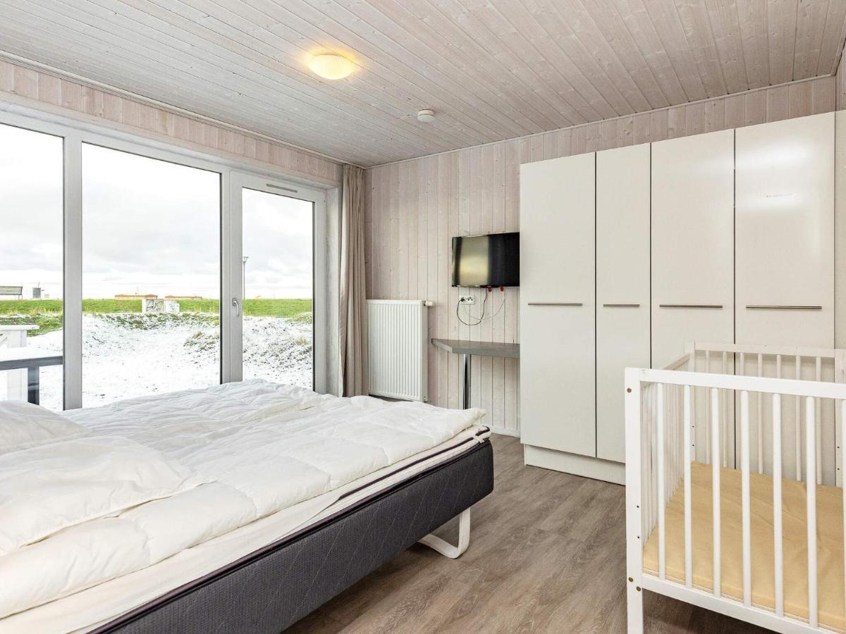 8 Person Holiday Home In Wendtorf Eksteriør bilde
